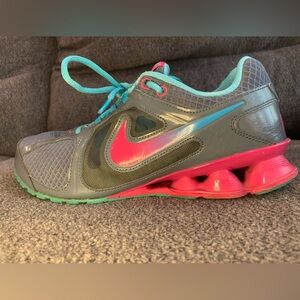 Nike Womens Reax Run 8 599562-401 Gray Running Shoes Sneakers Size 8.5